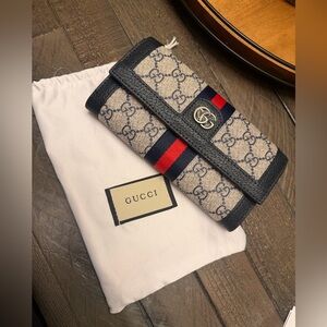 Beige and Navy GG Canvas Wallet